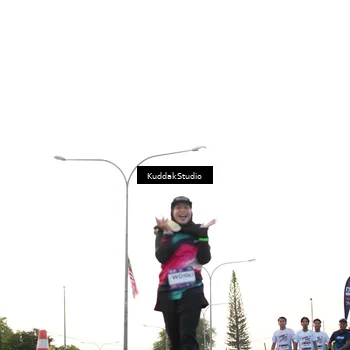 Runner Photo 7837069