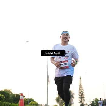 Runner Photo 7837123