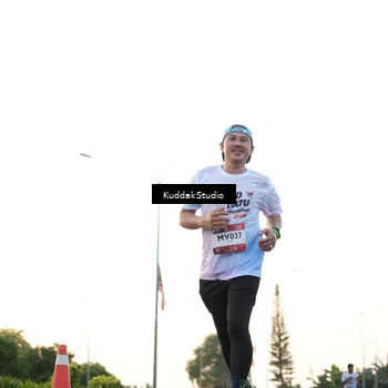 Runner Photo 7837124