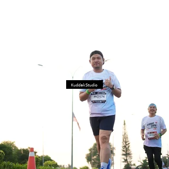 Runner Photo 7837130