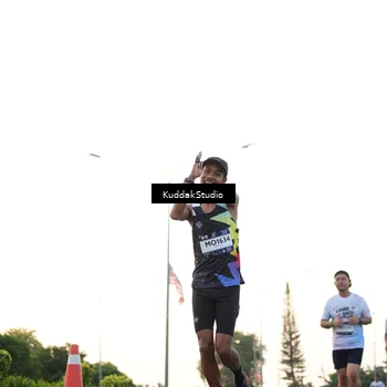 Runner Photo 7837131