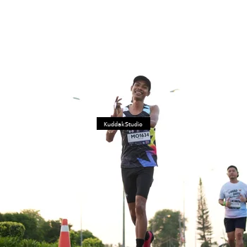 Runner Photo 7837137