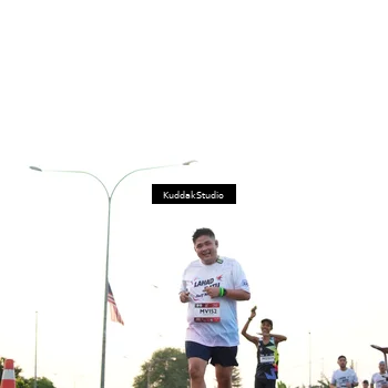 Runner Photo 7837138