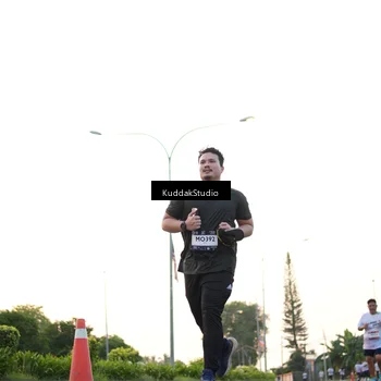 Runner Photo 7837144