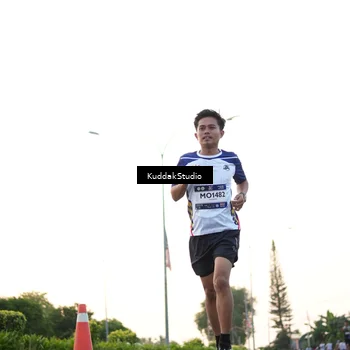 Runner Photo 7837147