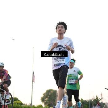 Runner Photo 7837171