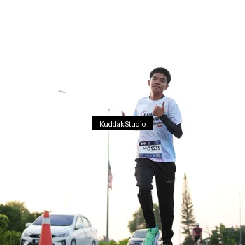 Runner Photo 7837172