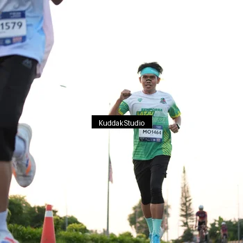 Runner Photo 7837174
