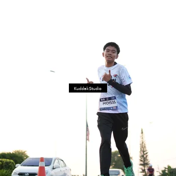 Runner Photo 7837176