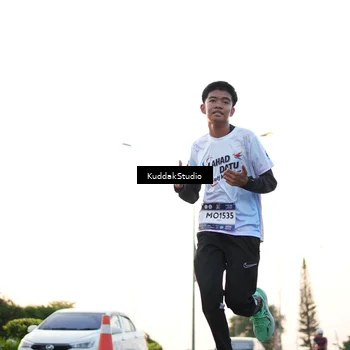 Runner Photo 7837178