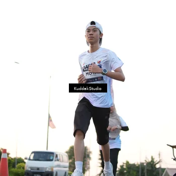 Runner Photo 7837191