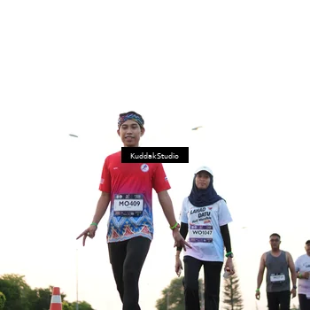 Runner Photo 7837216