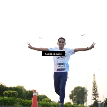 Runner Photo 7837240