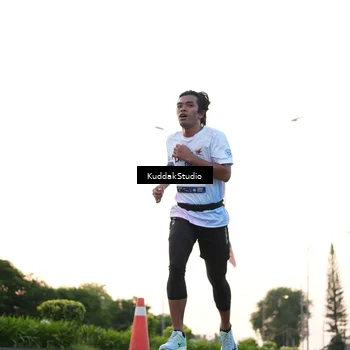 Runner Photo 7837241