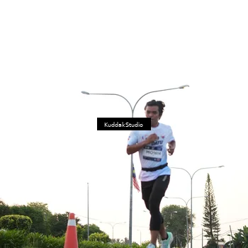 Runner Photo 7837242