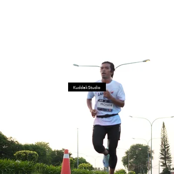 Runner Photo 7837250