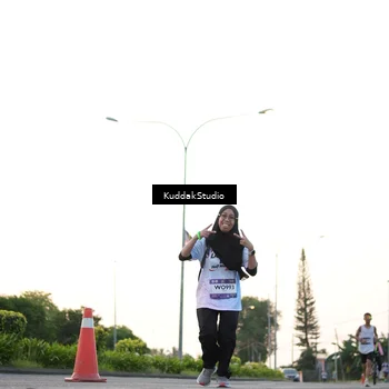 Runner Photo 7837275
