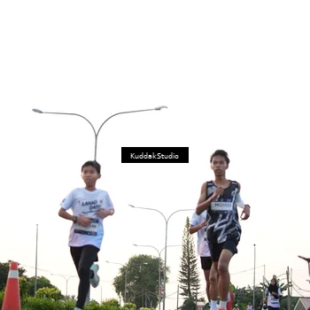 Runner Photo 7837280