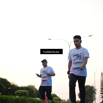 Runner Photo 7837292