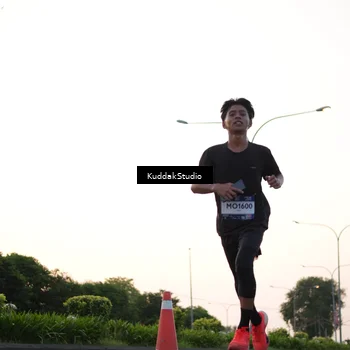 Runner Photo 7837298