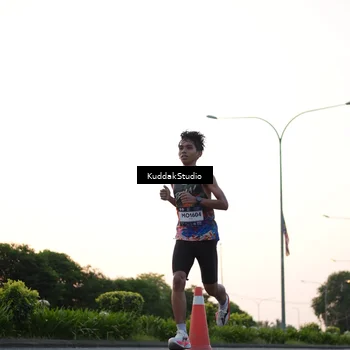 Runner Photo 7837308