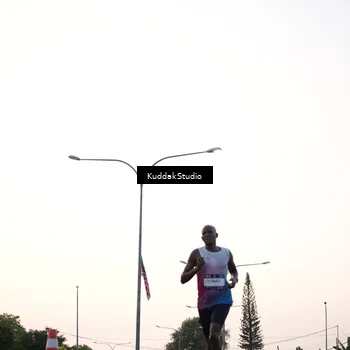 Runner Photo 7837350