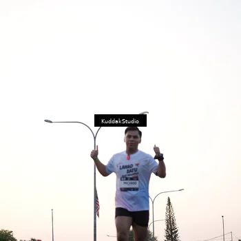 Runner Photo 7837354