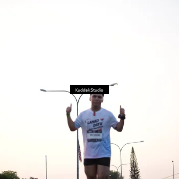 Runner Photo 7837355