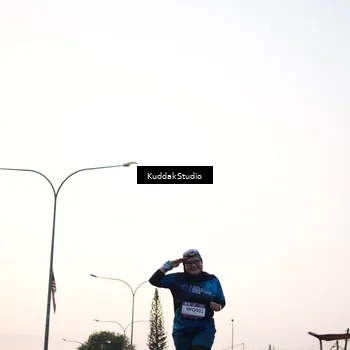 Runner Photo 7837375