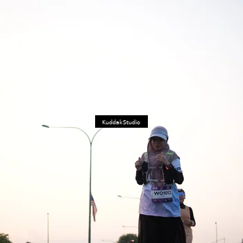Runner Photo 7837400