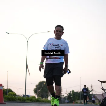 Runner Photo 7837413