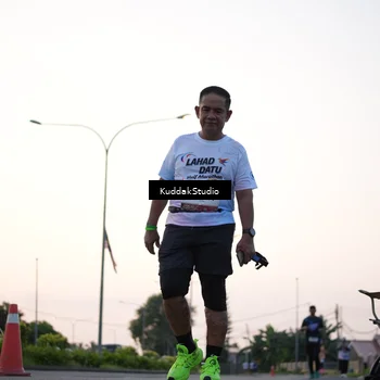 Runner Photo 7837420