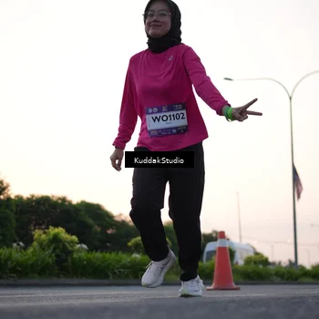 Runner Photo 7837425