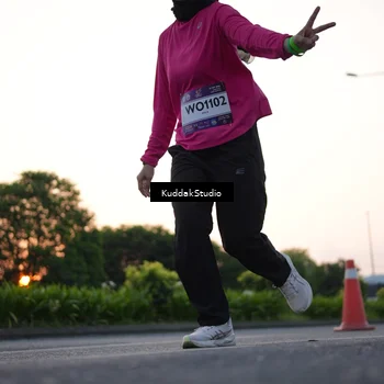 Runner Photo 7837429