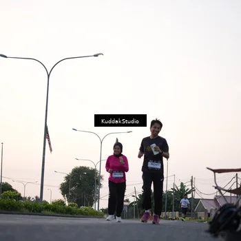 Runner Photo 7837435