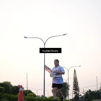 Runner Photo 7837439