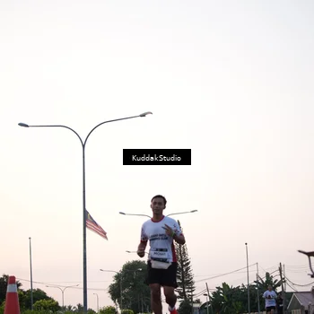 Runner Photo 7837448