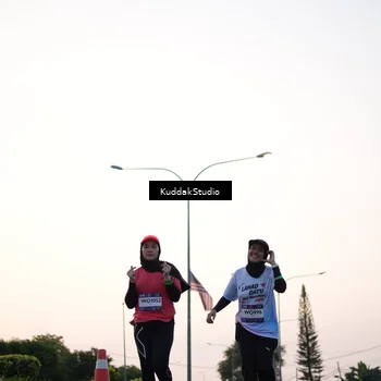 Runner Photo 7837453