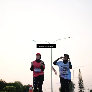 Runner Photo 7837459