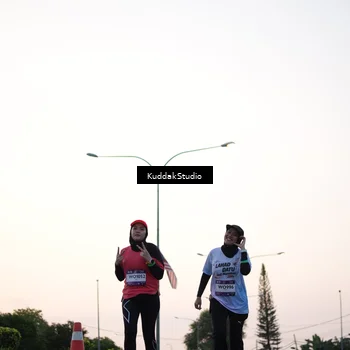 Runner Photo 7837467