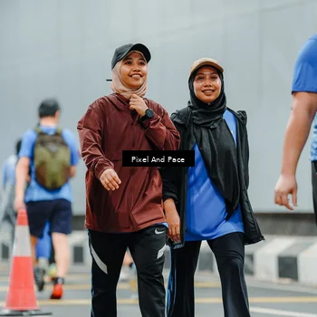 Runner Photo 7837479