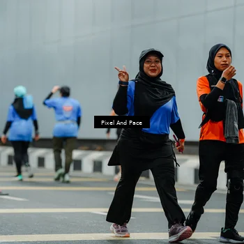 Runner Photo 7837563