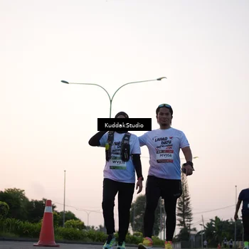 Runner Photo 7837585