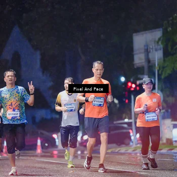 Runner Photo 7837586