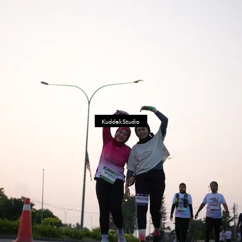 Runner Photo 7837597