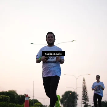 Runner Photo 7837608