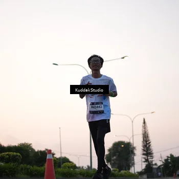 Runner Photo 7837617