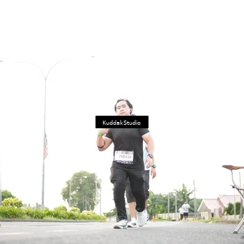 Runner Photo 7837709