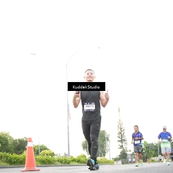 Runner Photo 7837742