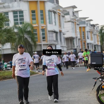 Runner Photo 7837751